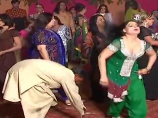 新しい marvellous 魅力的な mujra ダンス 2019 ヌード mujra ダンス 2019 #hot #sexy #mujra #dance