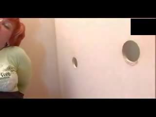 Ryšavý grown bouchl přes gloryhole