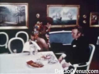 خمر قذر فيديو 1960s - أشعر perfected امرأة سمراء - جدول إلى ثلاثة