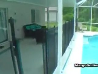 Kakamyň aýaly fucked on the poolside margo sullivan